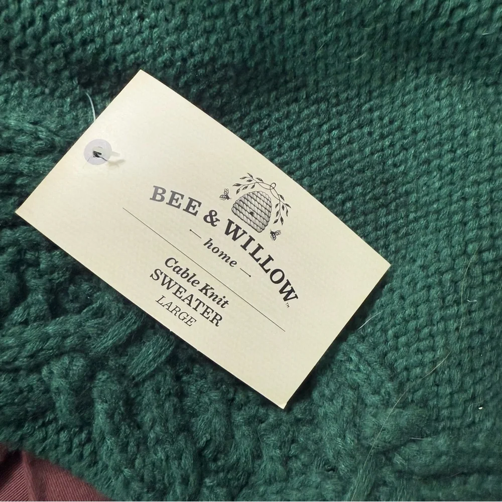 Bee and‎ Willow Dog Cable Knit Sweater Size Large